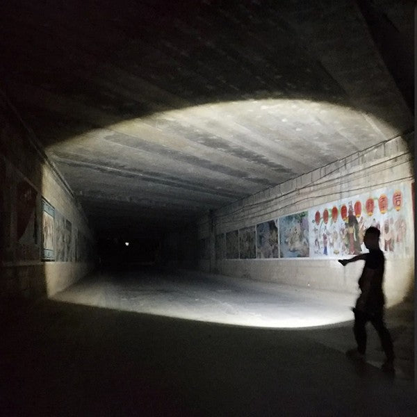 RUČNA LED BATERIJSKA LAMPA